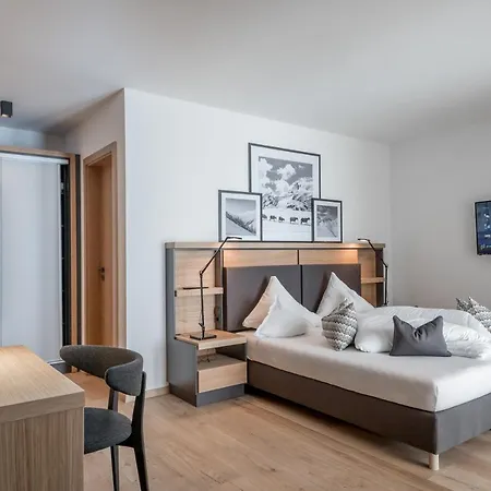 欧柏古格尔木屋豪华公寓酒店 4*