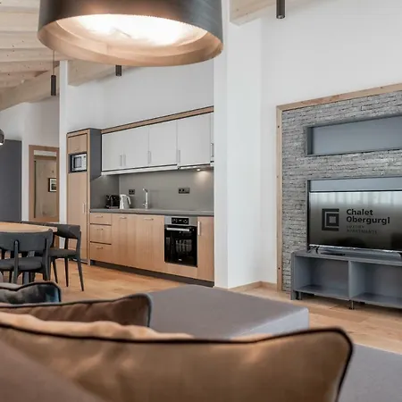 欧柏古格尔木屋豪华公寓酒店 4* 奥伯古格尔