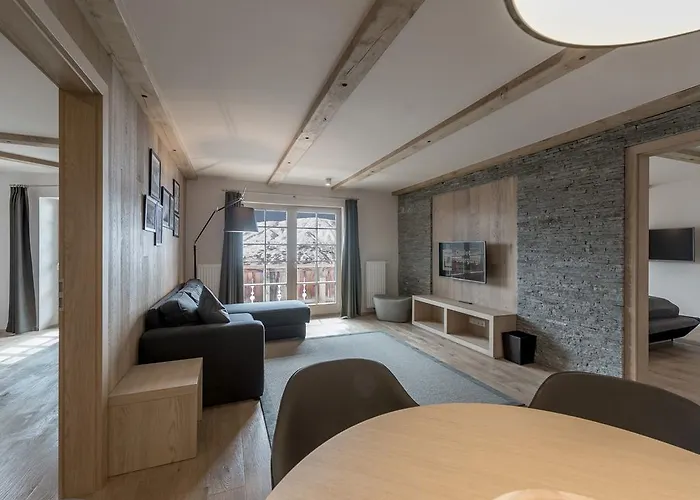 Luxury Aparthotel 4*