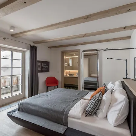 Lägenhetshotell Luxury 4*